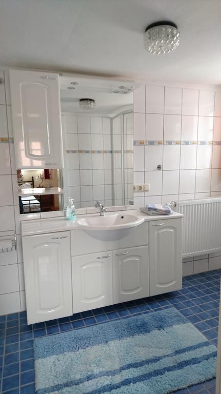 Ferienhaus Am Eisgraben Хаузен Екстериор снимка