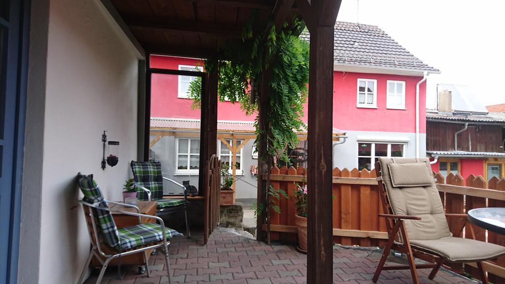 Ferienhaus Am Eisgraben Хаузен Стая снимка