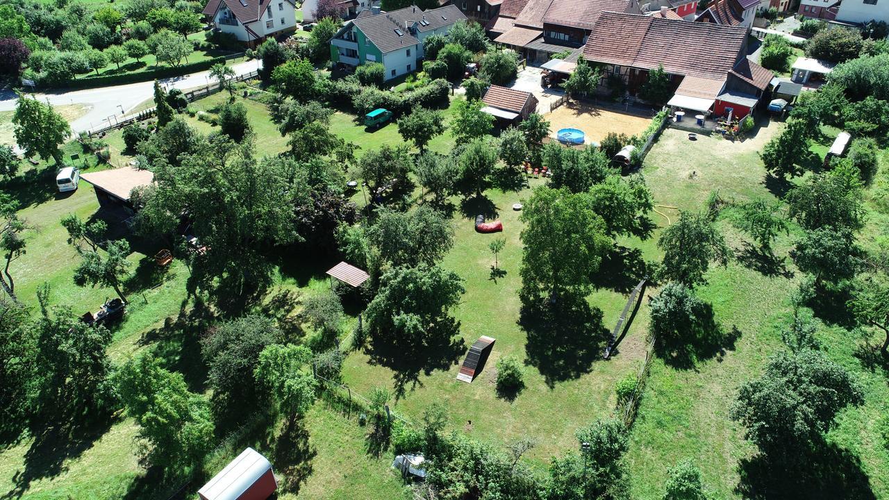 Ferienhaus Am Eisgraben Хаузен Екстериор снимка